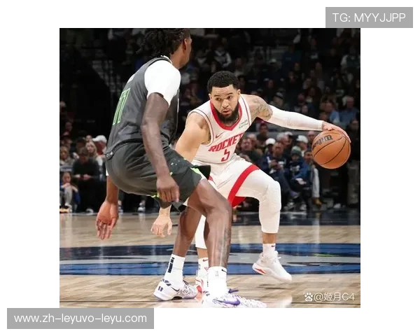 火箭队与快船队第五场比赛实况 火箭队与快船队第五场比赛实况